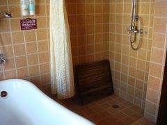 淋浴区-娜娜度假小旅馆
