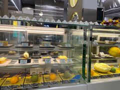 面包甜点陈列柜-猫王榴莲世家(三里屯SOHO商场店)