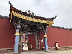 -塔尔寺游客服务中心