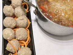 -红鼎豆捞·非遗鲍皇汤火锅(宝丰路店)