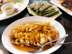 一鱼两味-红星光发煲仔饭(文海店)