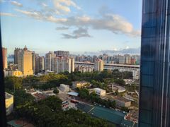 -珠海拱北口岸智选假日酒店