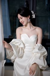 -衣贝姿婚纱礼服馆