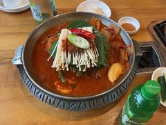 -喇喇排骨火锅·传统韩式脊骨汤(望京西园总店)