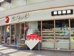 -百联临沂购物中心(临沂路店)