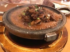 石锅萝卜焖牛腩-粤域茶餐厅