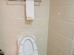 -好家园酒店(深圳坪山技术大学地铁站店)