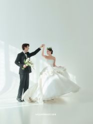 -卡兹摄影STUDIO婚纱摄影(文化路万达店)