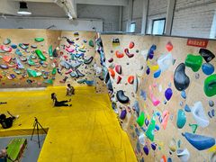 -问山MountQuest攀岩馆