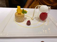 法式芒果拿破仑佐椰香冰激凌-王品台塑牛排(成都万象城店)