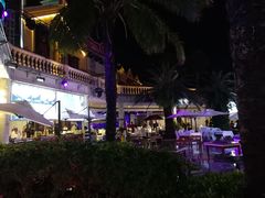 夜色阑珊-三亚亚龙湾雅高美爵酒店