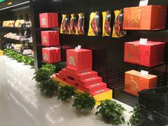 -周黑鸭(武汉汉阳区江城大道永旺店)