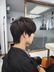 -镁连社·美联社