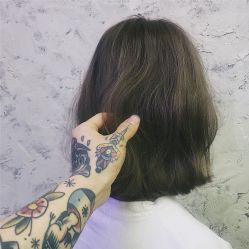 -SALON V