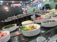 自助取餐区-咕叽咕叽自助烤肉小火锅(西城广场购物中心店)