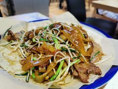 传统干炒牛河-荔银肠粉·非遗手藝(夫子庙店)