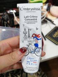 -上海彩妆秀摄影设计有限公司