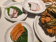 -雍容荟活帝王蟹活龙虾自助(苏宁旗舰店)