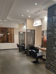 -悦Salon发型设计