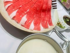 -红鼎豆捞·非遗鲍皇汤火锅(宝丰路店)