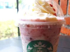 童趣三色杯星冰乐-星巴克臻选(广州好世界广场店)