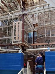 -PIPIKINGDOM皮皮王国欢乐号(欢乐海岸购物中心店)