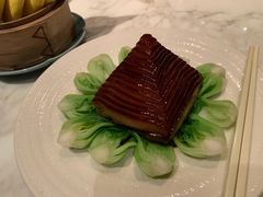 金牌扣肉配南瓜饼-无锡苏宁银河国际酒店-悦府65中餐厅