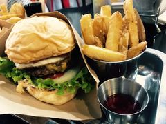 -BURGER BRO'S