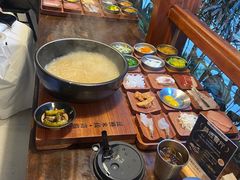 -银米·云南传统过桥米线(双廊黑金冠店)