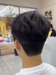 -尤司男士国潮理发馆