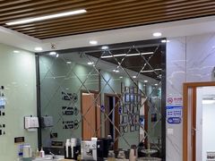 -茂菊口腔连锁(浦东南路店)