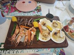 -水桶王国主题餐厅·聚会·生日派对·亲子活动·家庭套餐(亚龙湾希尔顿店)