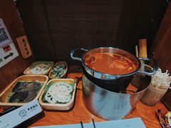 西红柿-独食火锅·半米屋台(直营总店)