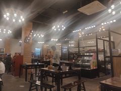 大堂-海岛八号龙虾烧烤田鸡(蓝天路总店)
