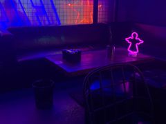 -UP嘻哈酒吧(粉巢店)