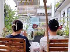 露天位-唐咖精品咖啡(大理古城手冲店)