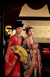 -雪中彩影婚纱摄影·微光艺术中心