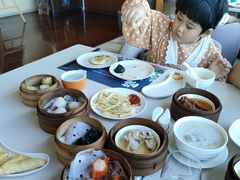 -青岛中心假日酒店·蓝天行政酒廊