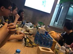 -优悦派·别墅派对轰趴馆(静安店)