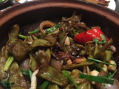 -八府香鸭·啫啫煲(华山路店)