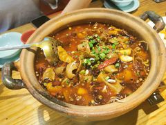 川味肥肠煲-兔槽江湖菜·重庆璧山兔(水围店)