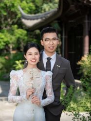 -雪中彩影婚纱摄影·微光艺术中心