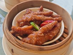 蜜汁蒸凤爪-白天鹅宾馆-宏图府餐厅