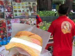 -詹爷爷乌节路街头冰淇淋