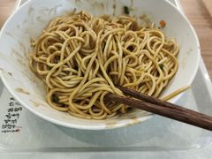 -王拐拐热干面·武汉三鲜豆皮(徐家汇店)