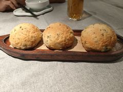 九层塔脆皮餐包-晓粤·惹味粤菜(凯德乐峰广场店)