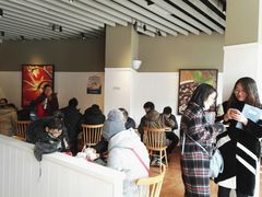 等位区-肯德基(洛川店)
