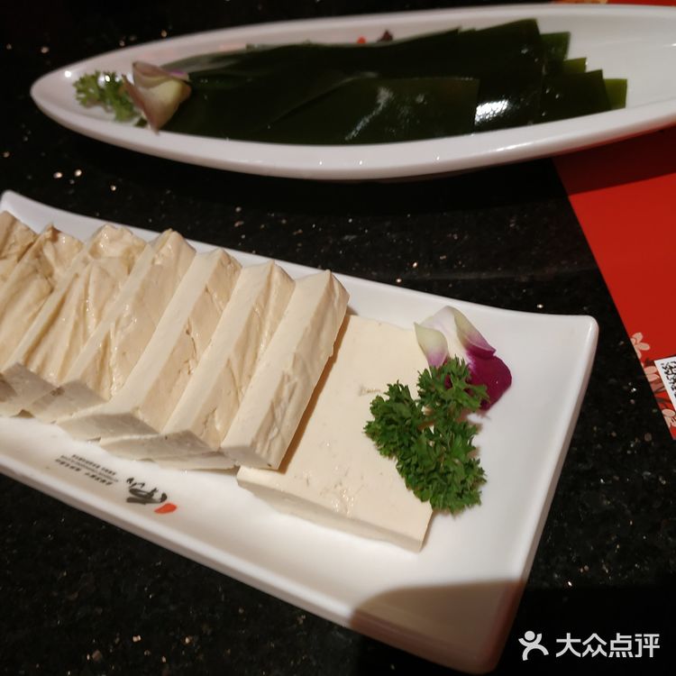瞬间被治愈！科尔沁精品肥牛、南山招牌特色千层肚，每次都吃到光盘
