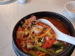 三鲜酸菜汤-阿里郎海鲜酒店
