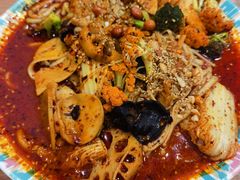 天水麻辣烫-西部马华清真兰州牛肉面·烧烤夜市(关东店)